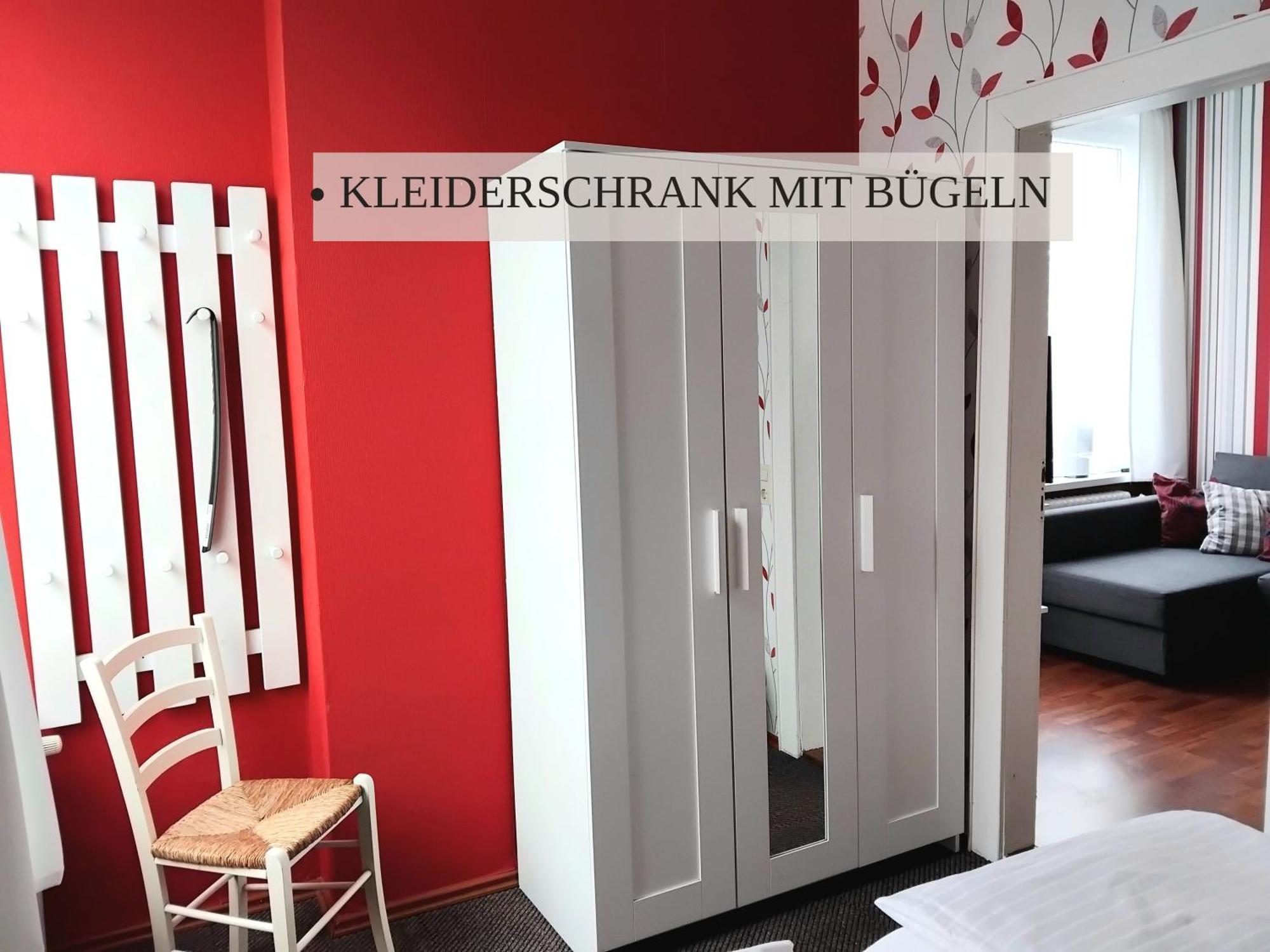 Haus Krabbe Apartments Mit Doppelbetten, Fuer 1-2 Personen, Hunde Kostenfrei Willkommen, Kostenfreier Parkplatz, Zwischen Bremerhaven Und Cuxhaven Gelegen ヴレーメン エクステリア 写真